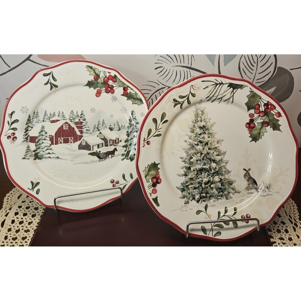 Pair of Vtg Ceramic Better Homes & Gardens Plates Christmas Winter Theme 8.5"